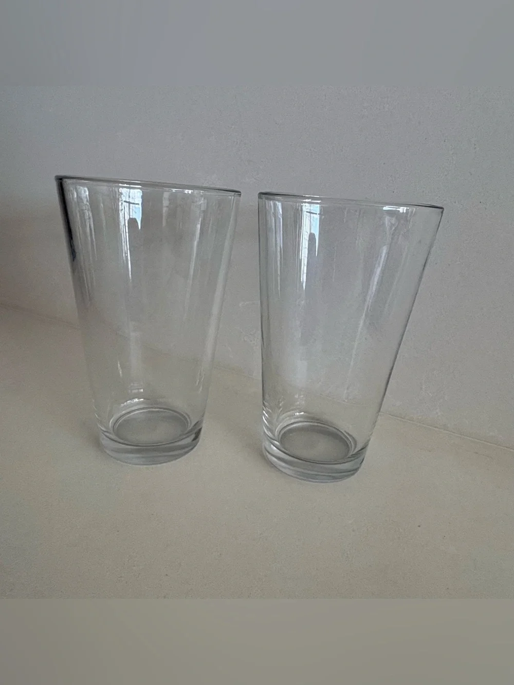 Clear Glass Drinking Pint Glasses Tumblers - Set of 2